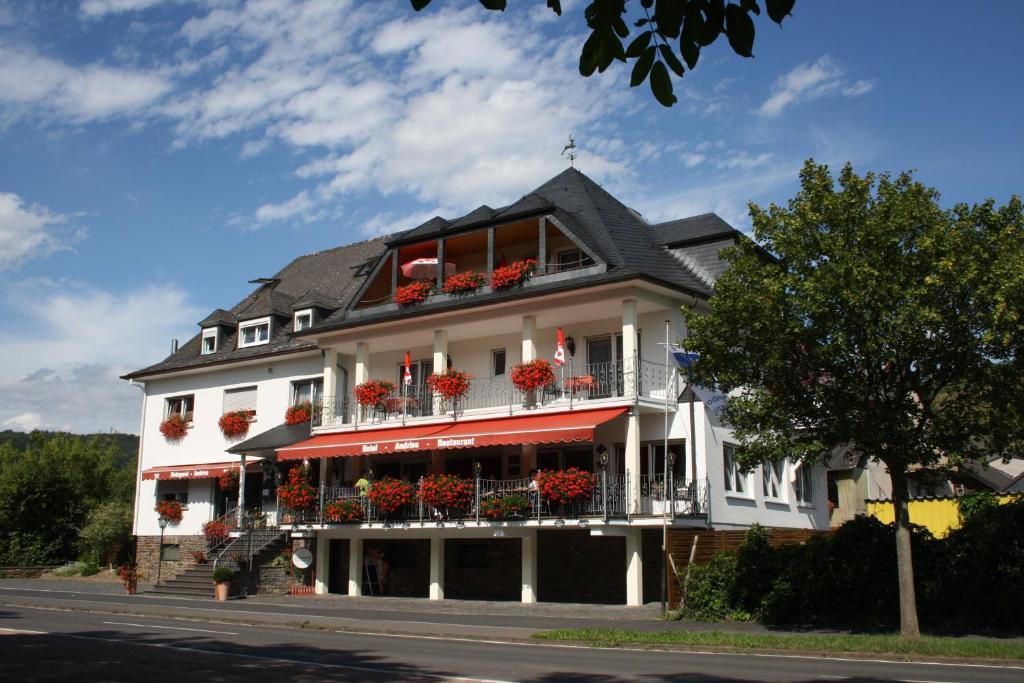 Metzgerei Moselgasthof Andries Hotel Mesenich Buitenkant foto